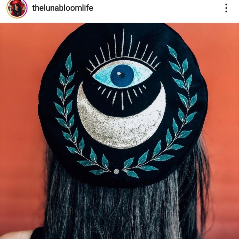 Luna Bloom Life hat